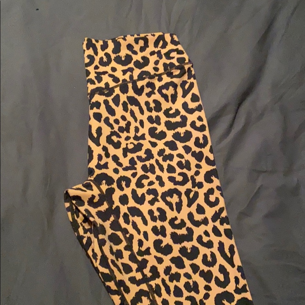King cheetah leggings